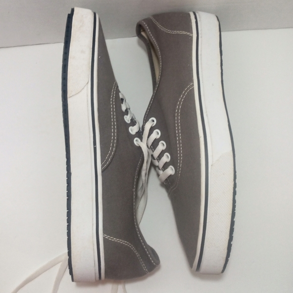 KEUKA Other - KEUKA SUREGRIP CANVAS SNEAKERS